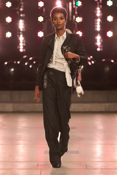 Look 41